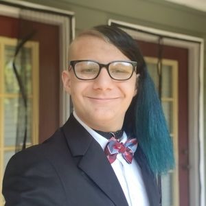 Meet your Posher, Damion